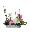 Arrangement with flowers